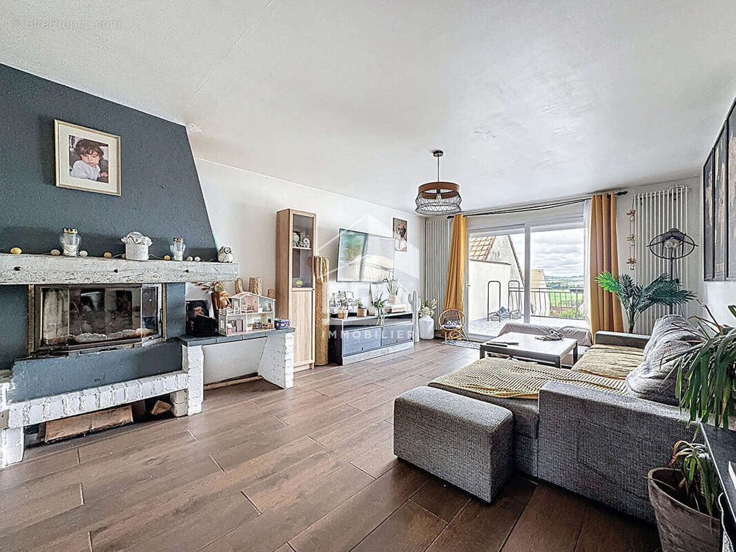 Maison à CHAUMONTEL