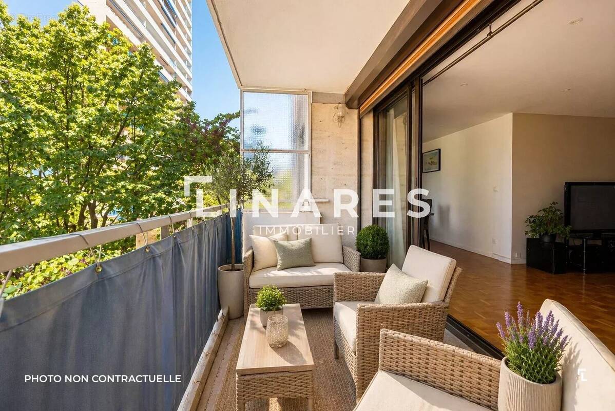 Appartement à MARSEILLE-9E