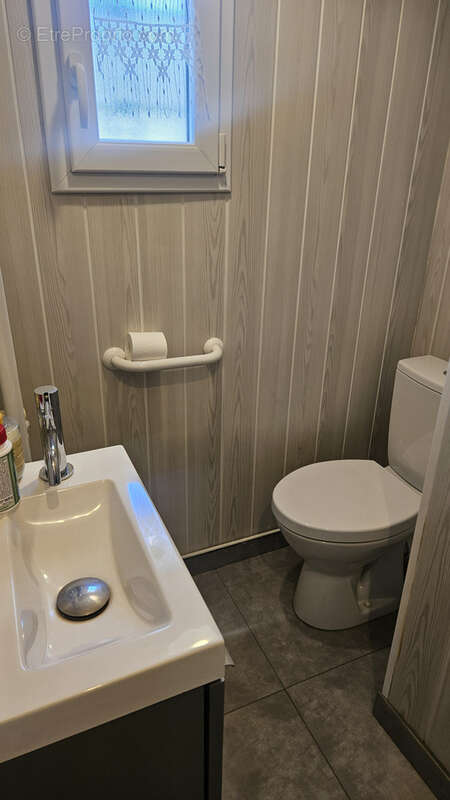 Maison de 130 m2 + dépendances sur un terrain de 650 m2 ! - photo 17