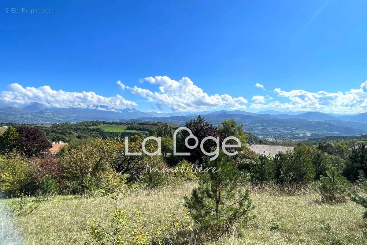 Terrain à LA FREISSINOUSE