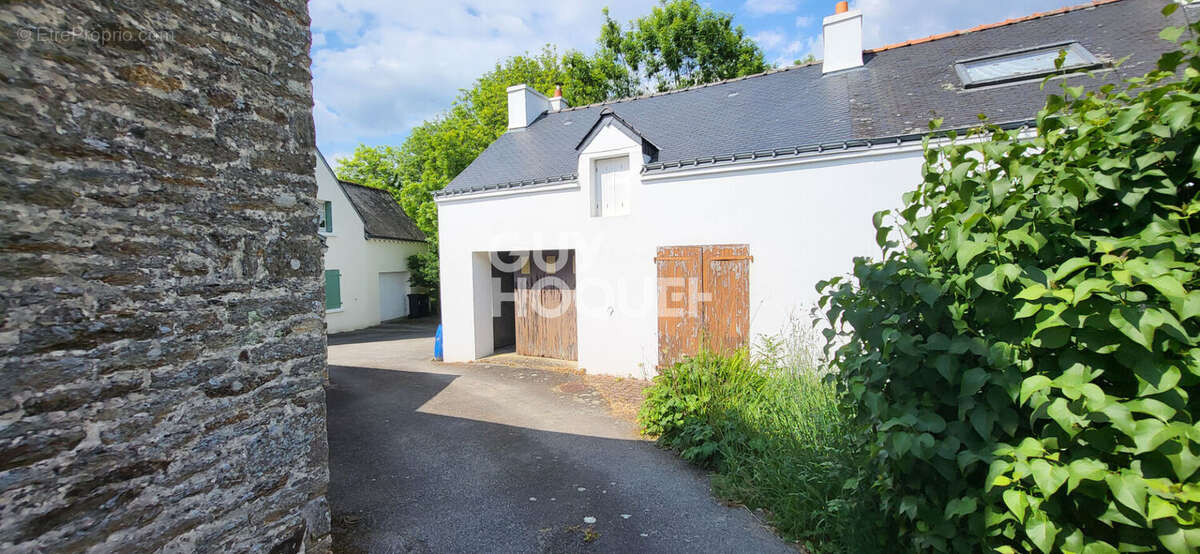 Maison à BRANDIVY