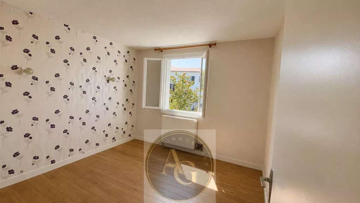 Maison T4 146m² sur terrain de 595m² - photo 8