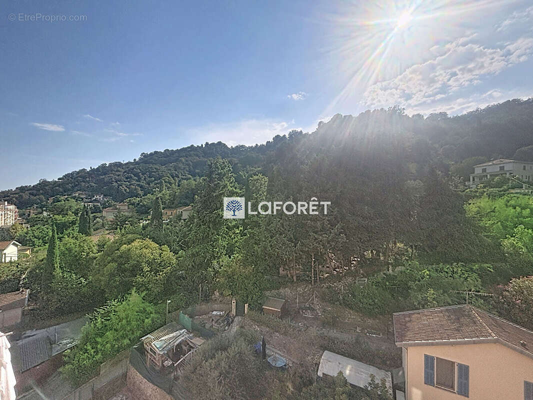 Menton - 3/4 pieces - dernier etage - photo 10