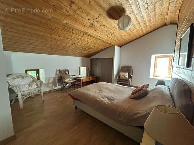 Propriété en Pierre 90m2 avec dépendances à VANOSC - photo 9