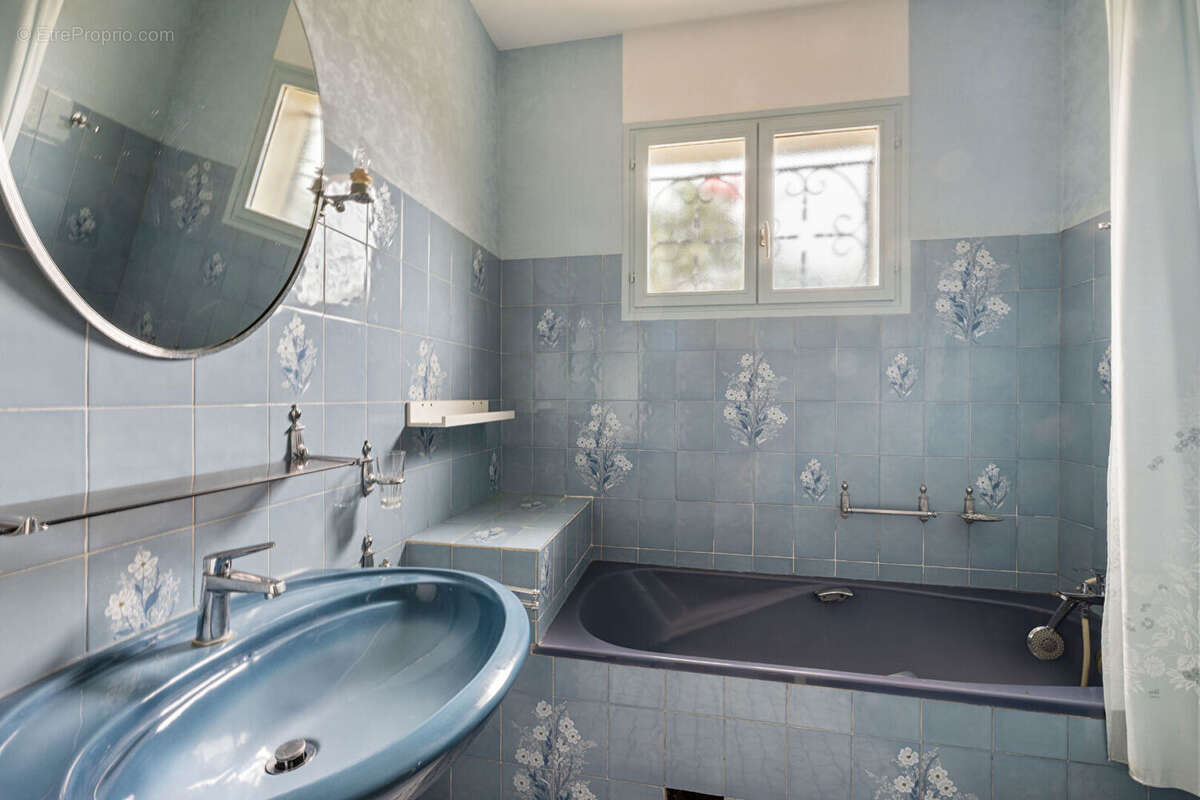 Maison à VILLENAVE-D'ORNON