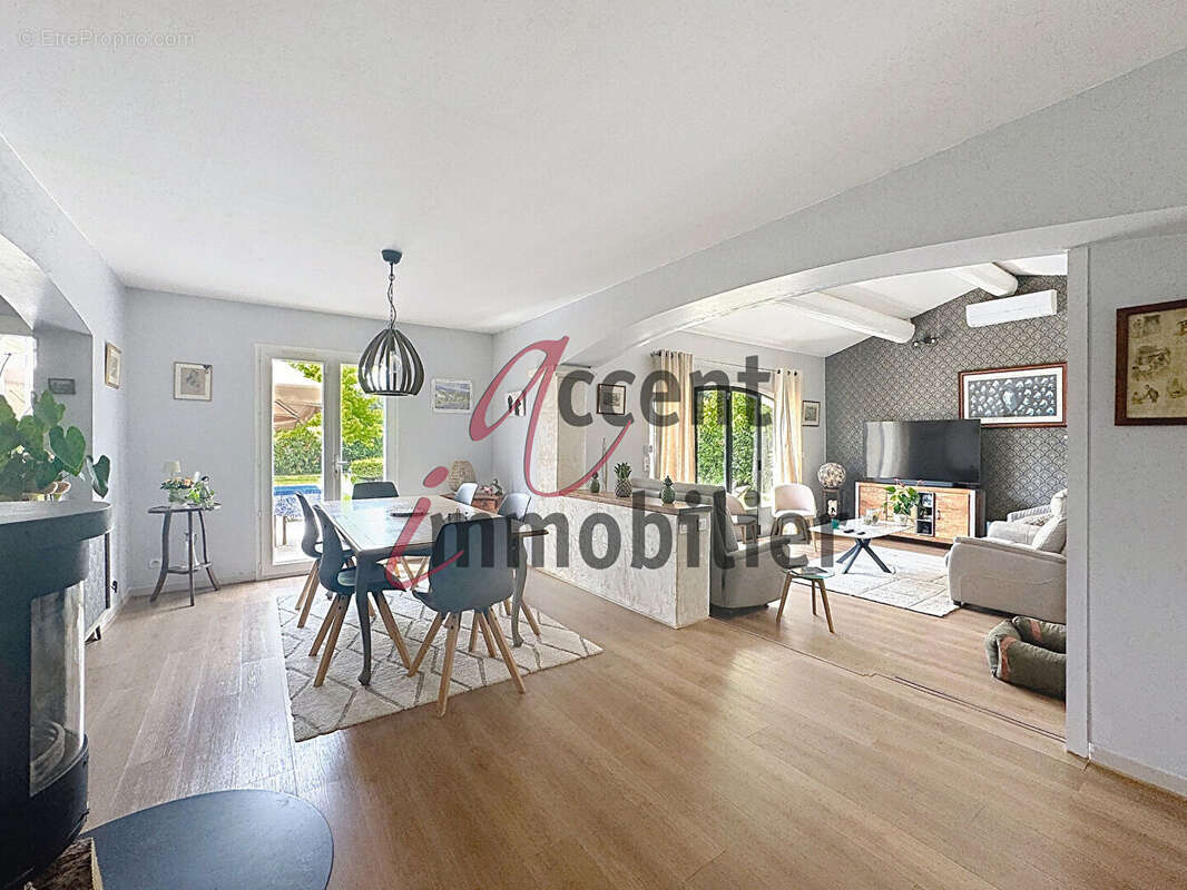Mollégès, villa de 130m² avec piscine sur 1200m² de terrain - photo 5