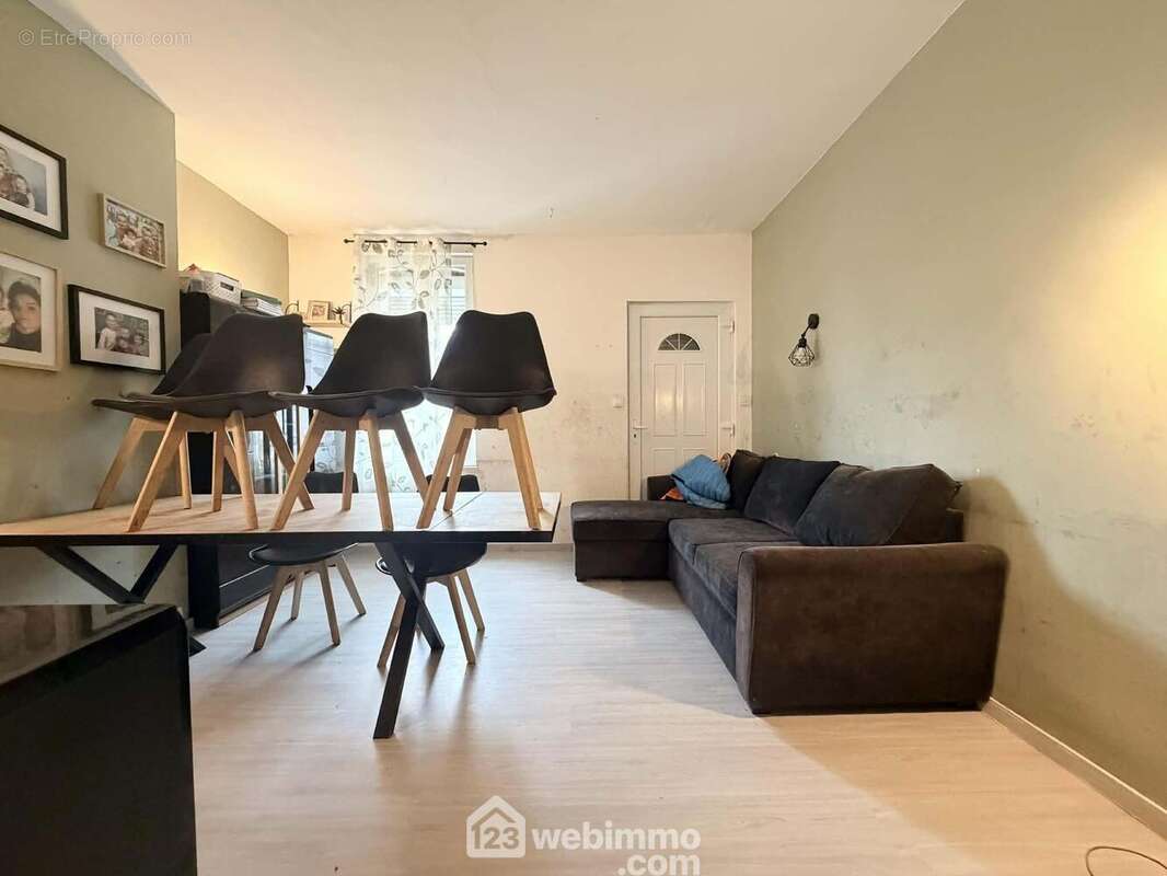 Vous serez séduits par le salon - Maison à LAON