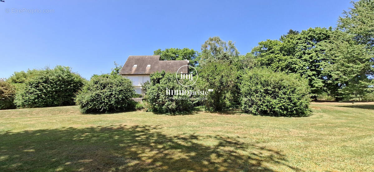 Maison à RAZES
