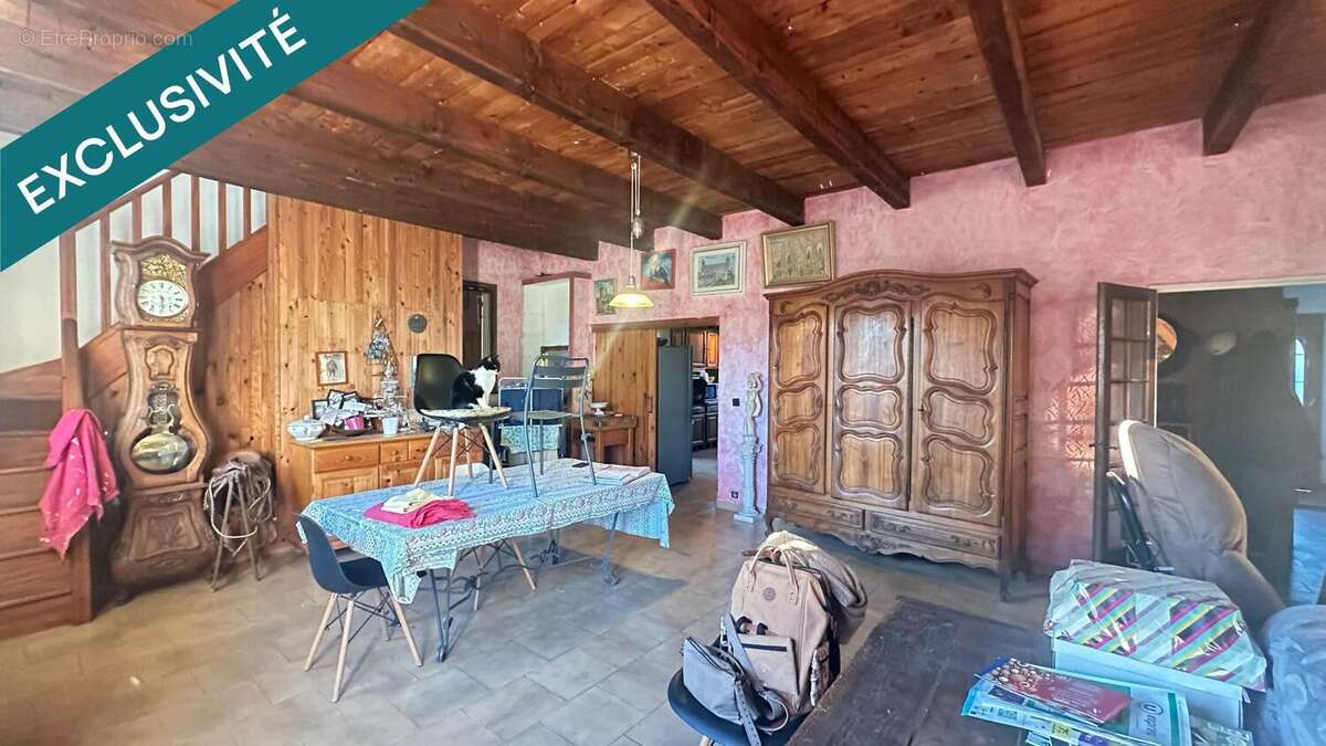 Photo 2 - Maison à SAINT-VICTORET