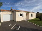 Photo 1 - Maison à SAINT-GEORGES-DES-COTEAUX