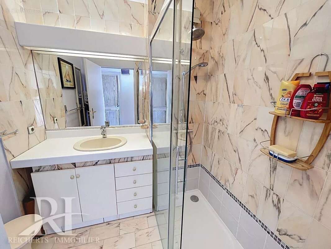 Appartement à LE CANNET