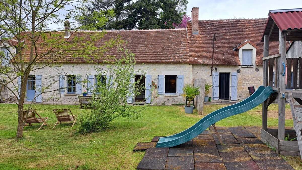 Maison à VILLENTROIS