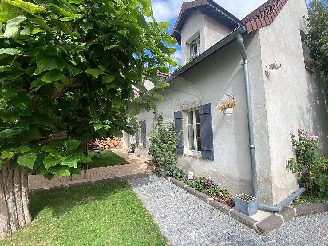 Maison à BELLERIVE-SUR-ALLIER