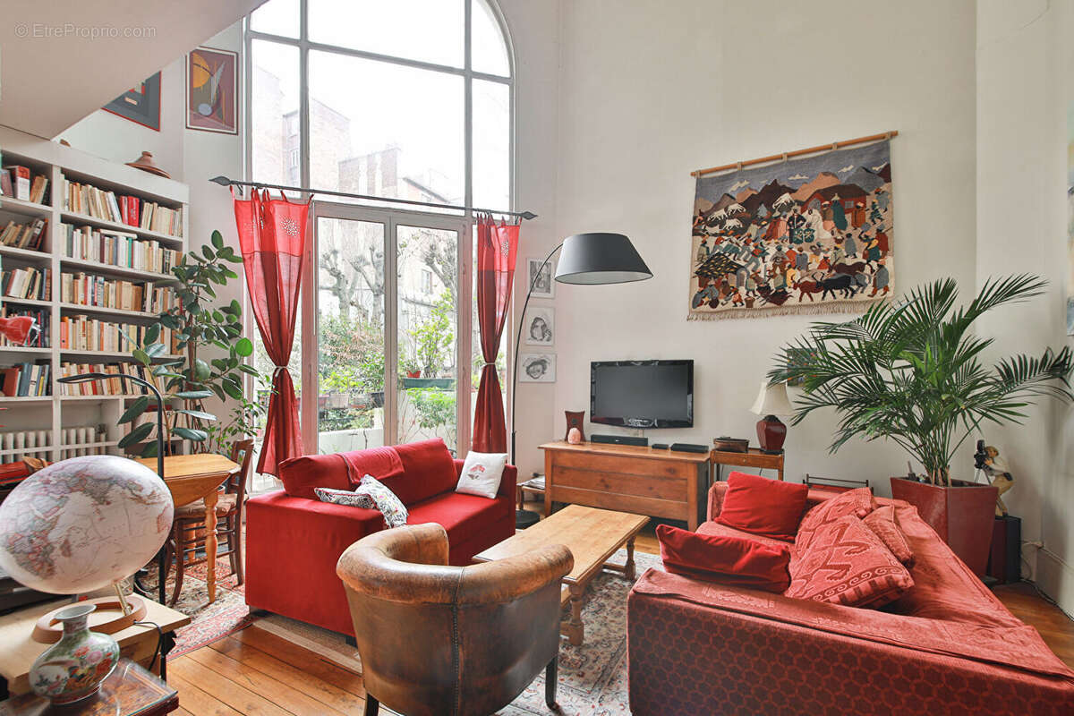 Appartement à PARIS-14E