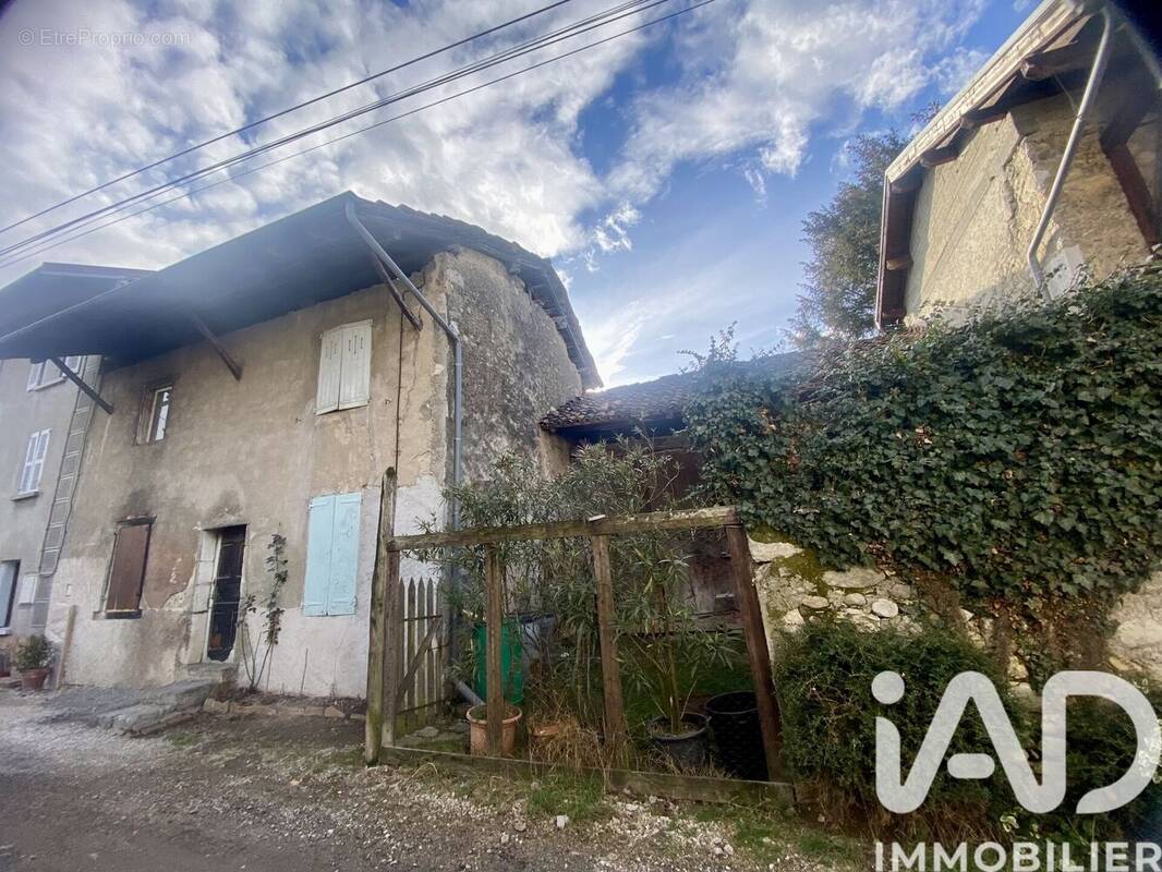 Photo 1 - Maison à CHAPAREILLAN