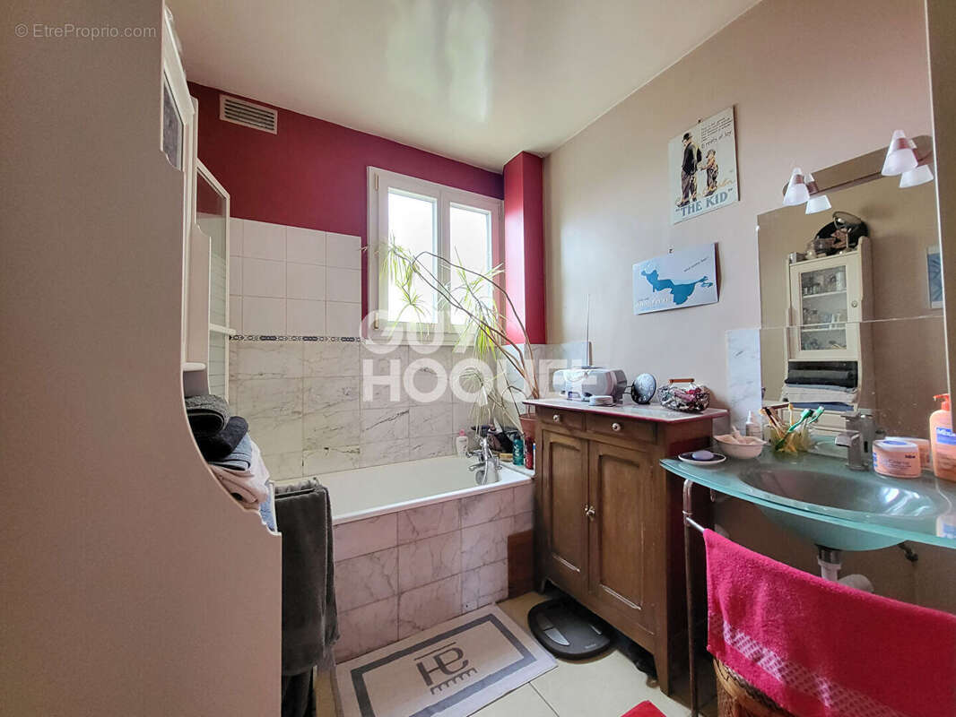 Appartement à LA CELLE-SAINT-CLOUD