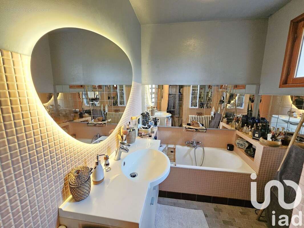 Photo 9 - Maison à VEYRAS