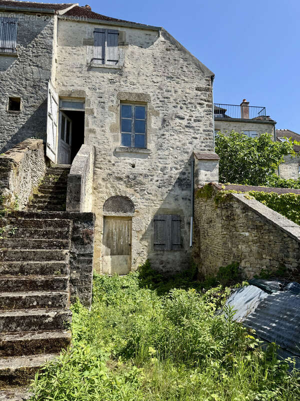 Maison à VEZELAY
