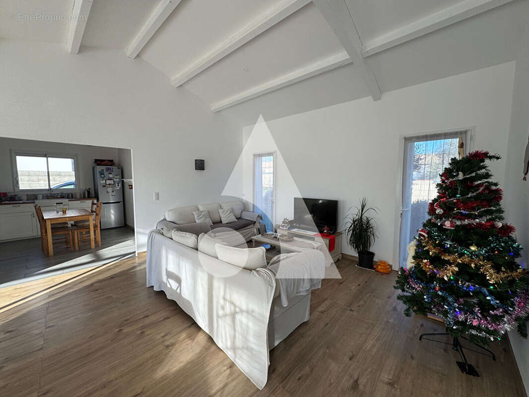 Maison à VILLIERS-EN-PLAINE