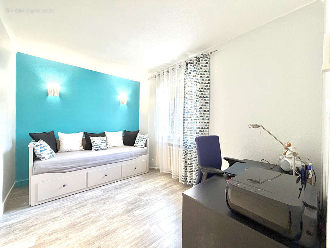 Appartement 4 pièces - 82 m² - Secteur Tardy / Colline des Pères / Bizillon à Saint-Étienne - photo 3