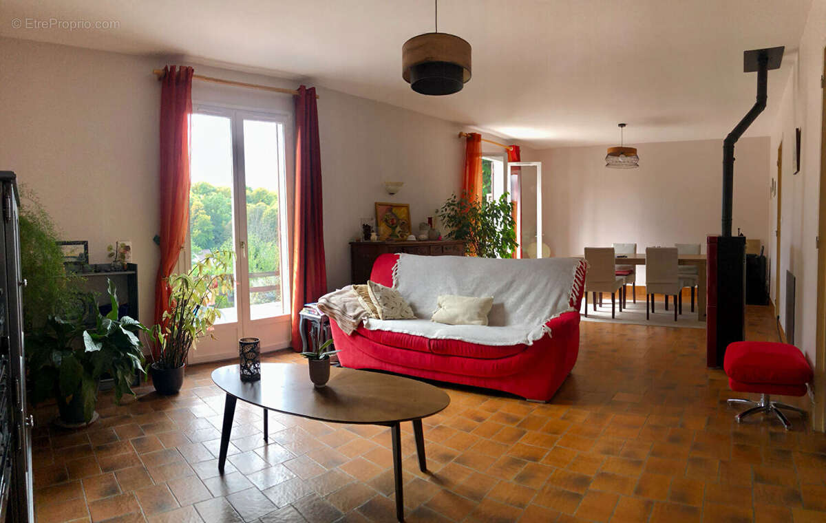 Maison à SAINT-CYR-EN-ARTHIES