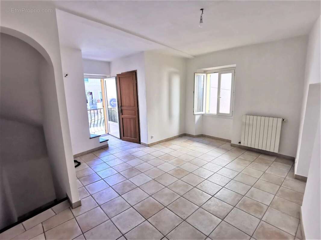 Appartement à PEYMEINADE