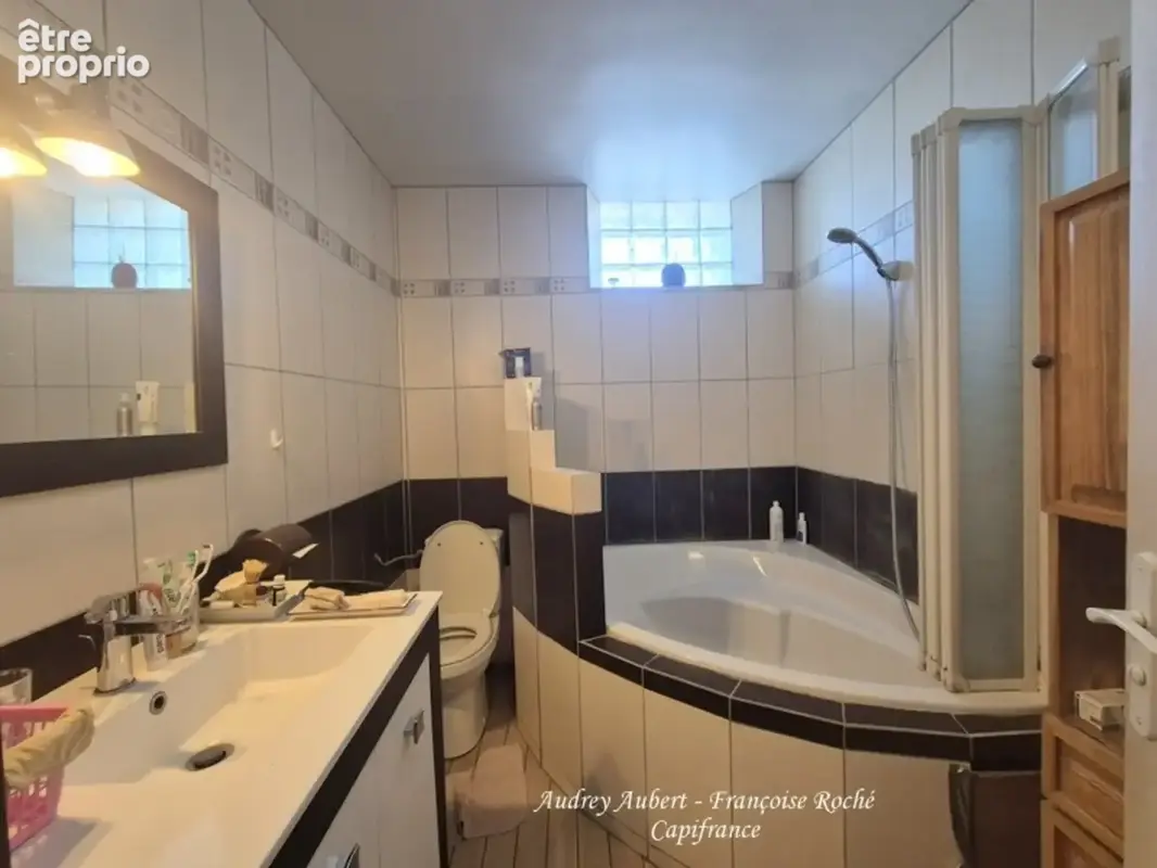 Maison à vendre 9 pièces AUTHON EBEON (17) - photo 5