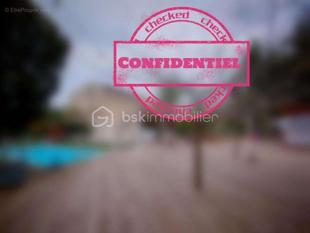 Commerce à CHATEAU-ARNOUX-SAINT-AUBAN