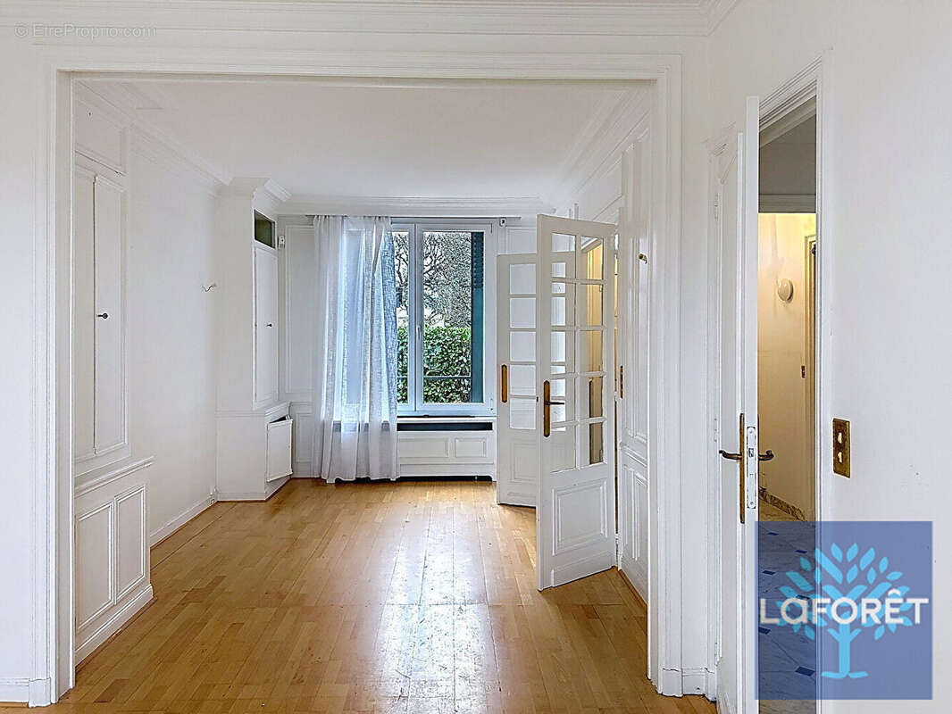 Maison à VIGNEUX-SUR-SEINE