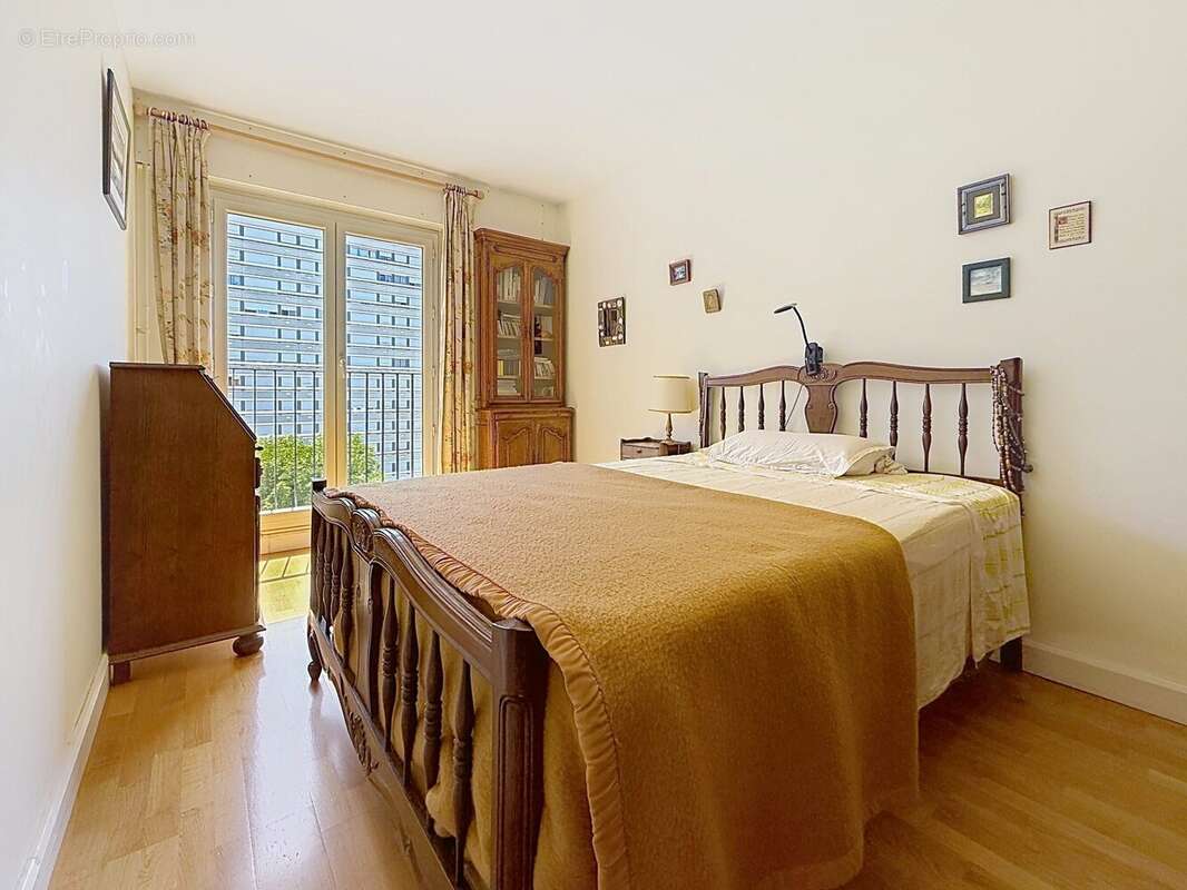 Appartement 69 m² à Paris-15e  - photo 6