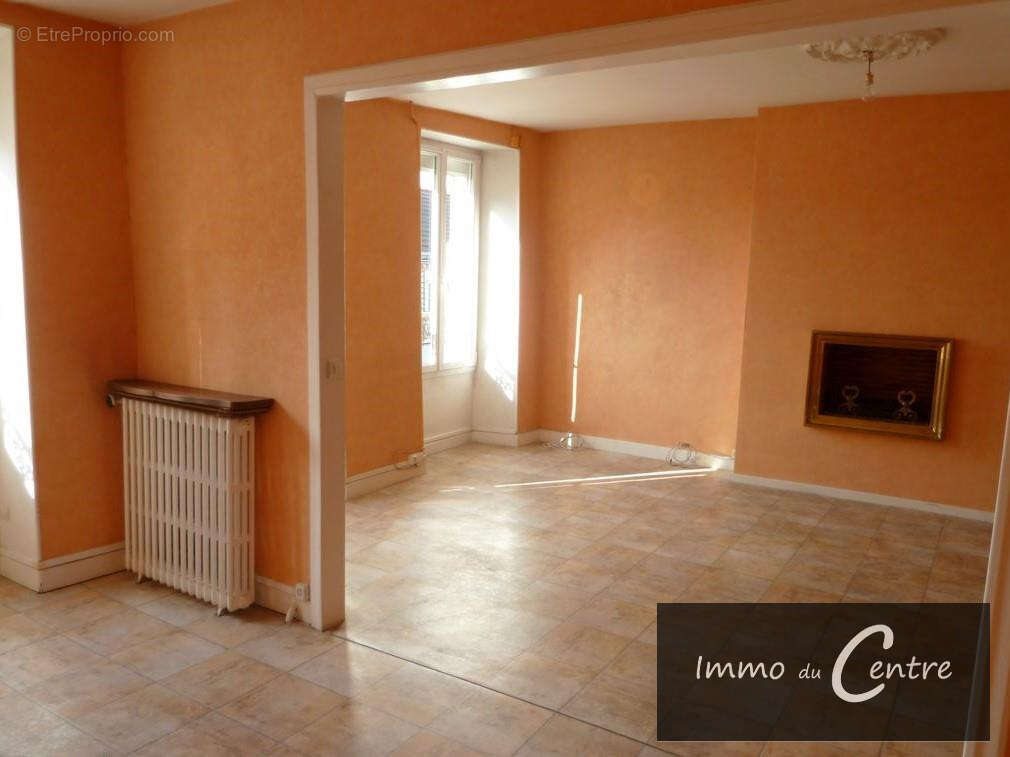 Maison à MONTMIRAIL