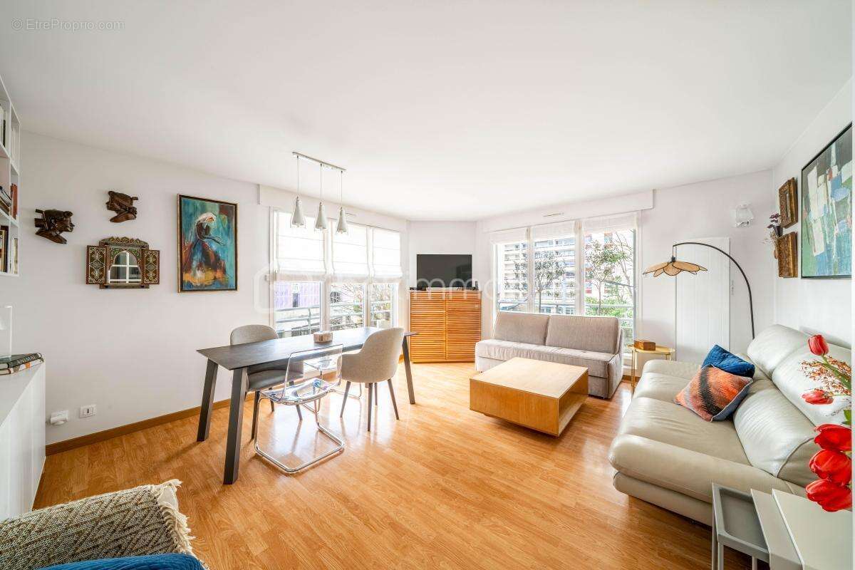 Appartement à ISSY-LES-MOULINEAUX