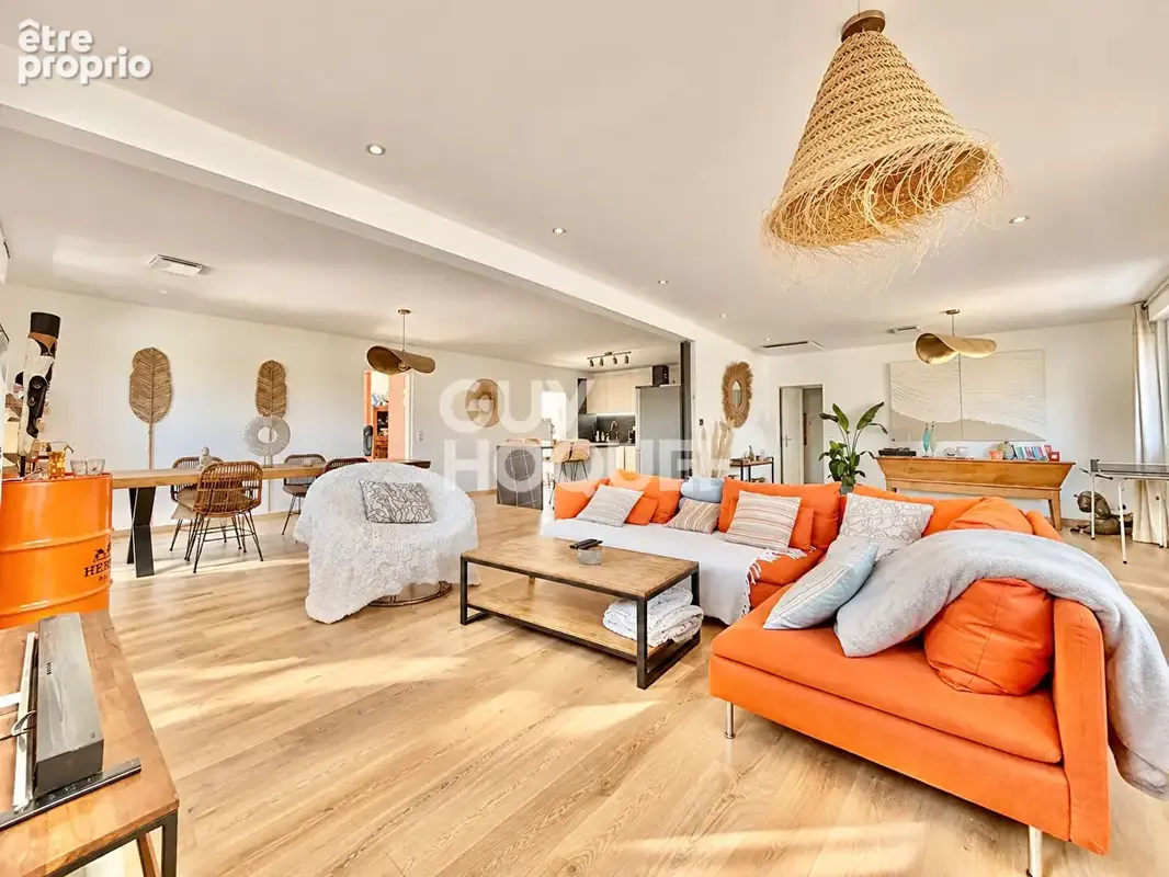 LA HUME - Maison de 142 m² entièrement rénovée, plage et gare à pied - photo 11