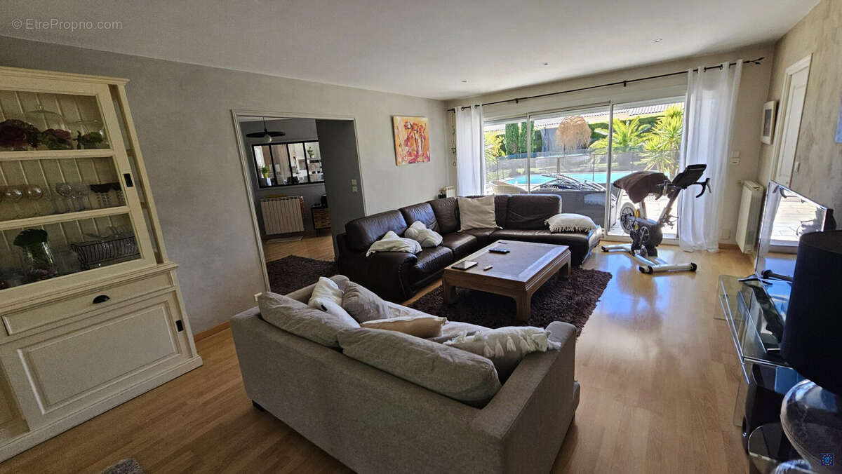 Maison à VAUX-SUR-MER