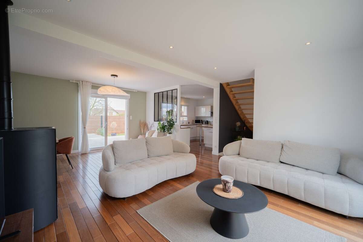 Maison 148 m² à Velaine-En-Haye  - photo 2