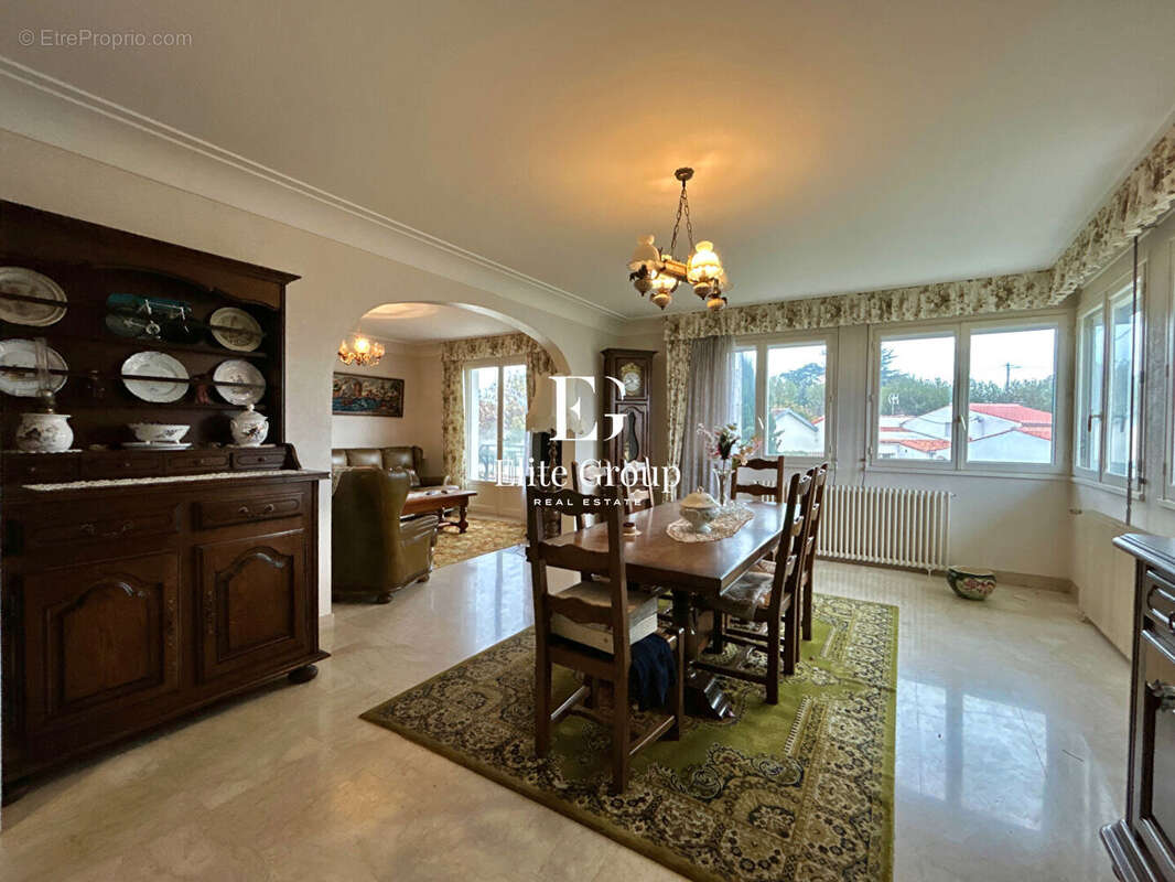 Maison à PORT-DES-BARQUES