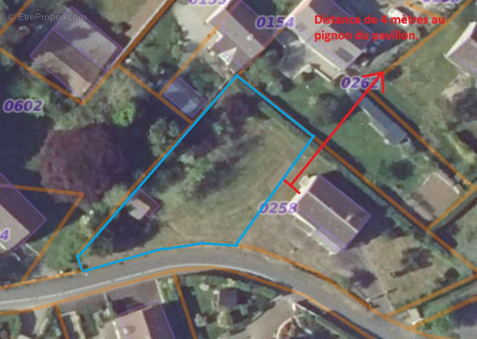 Terrain à SAINT-SAUVEUR-LE-VICOMTE