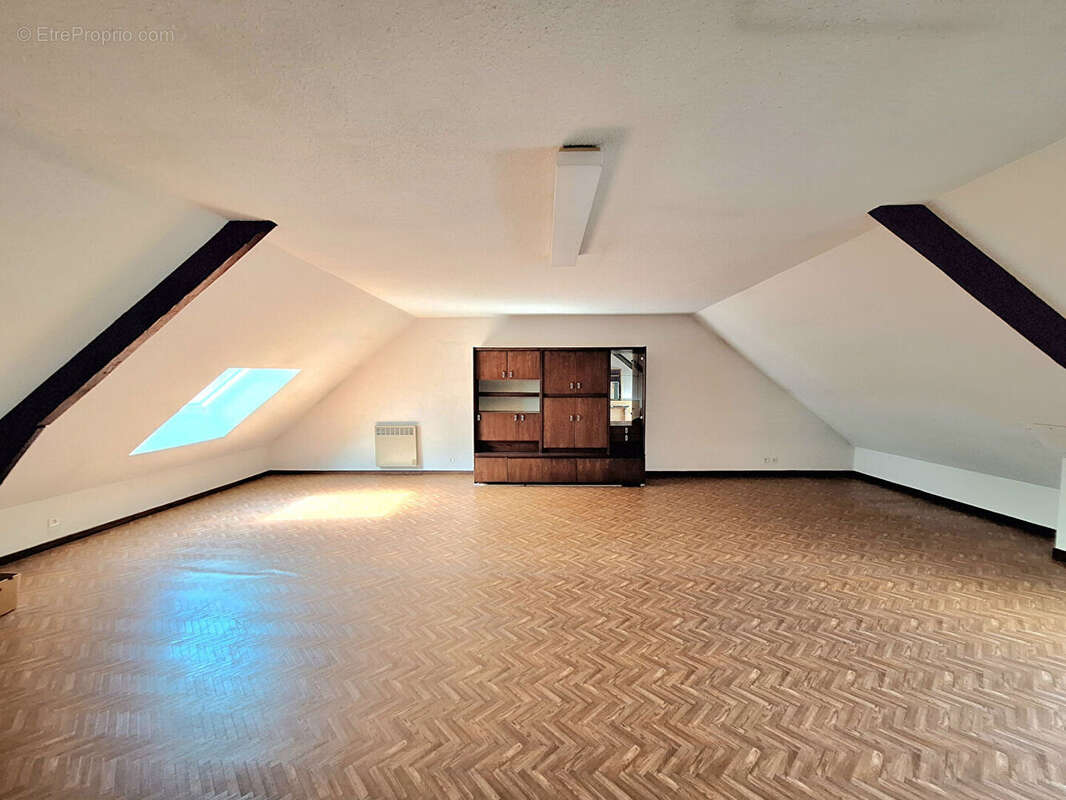 Maison à MONTLUCON
