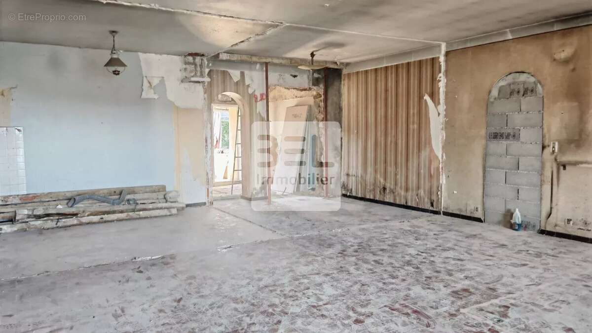 Maison à TULETTE