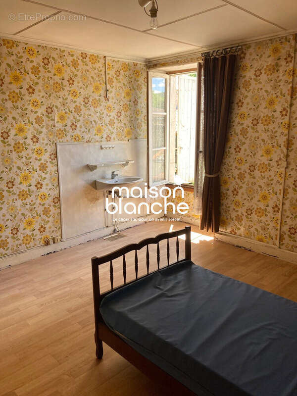 Maison 86 m² à La Mothe-Saint-Heray  - photo 6