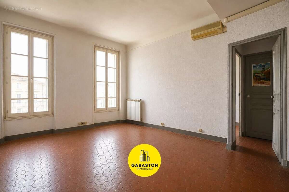 Appartement 75 m² à Marseille-2e  - photo 5