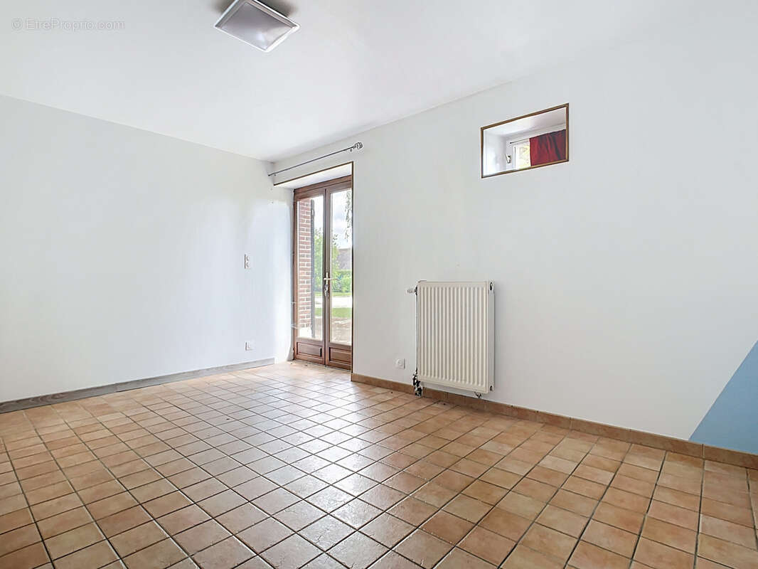 Maison à MONTMIRAIL