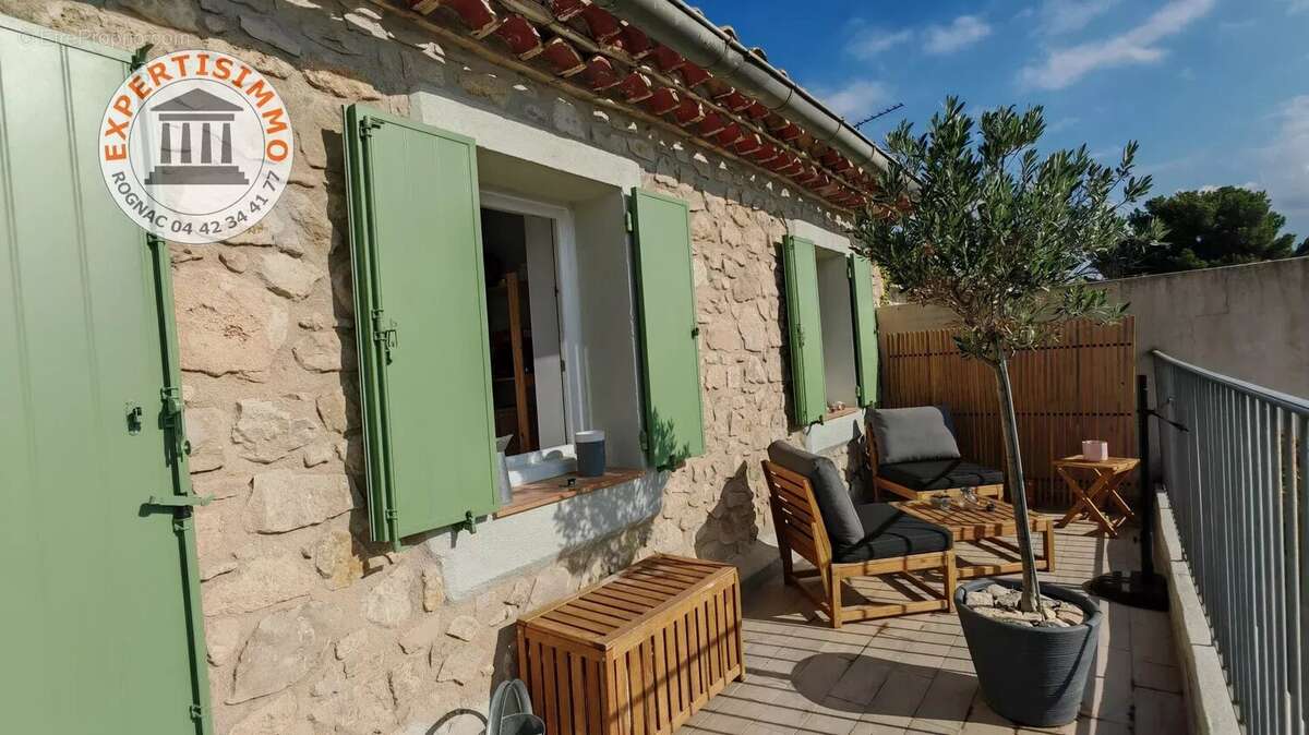 Appartement à VELAUX