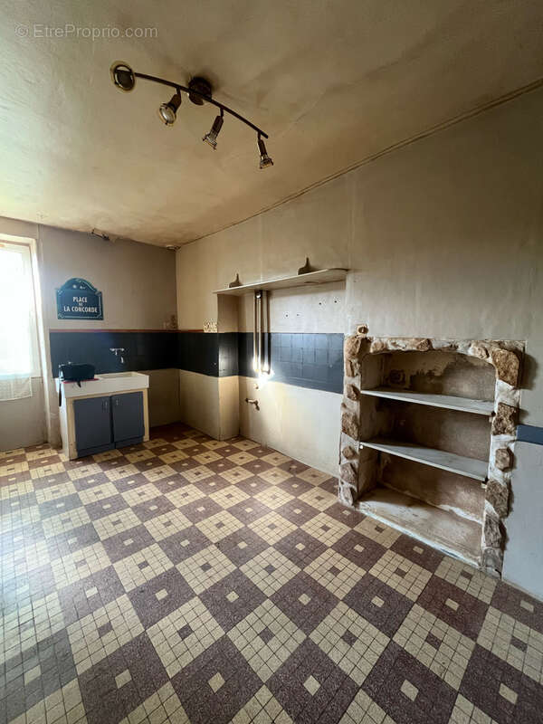 Maison à SAINT-LEONARD-DES-BOIS