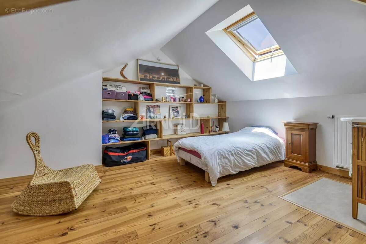 Nantes Perverie - Impasse privée - Belle maison familiale années 30 -7 chambres + locatif ou bureaux - photo 14