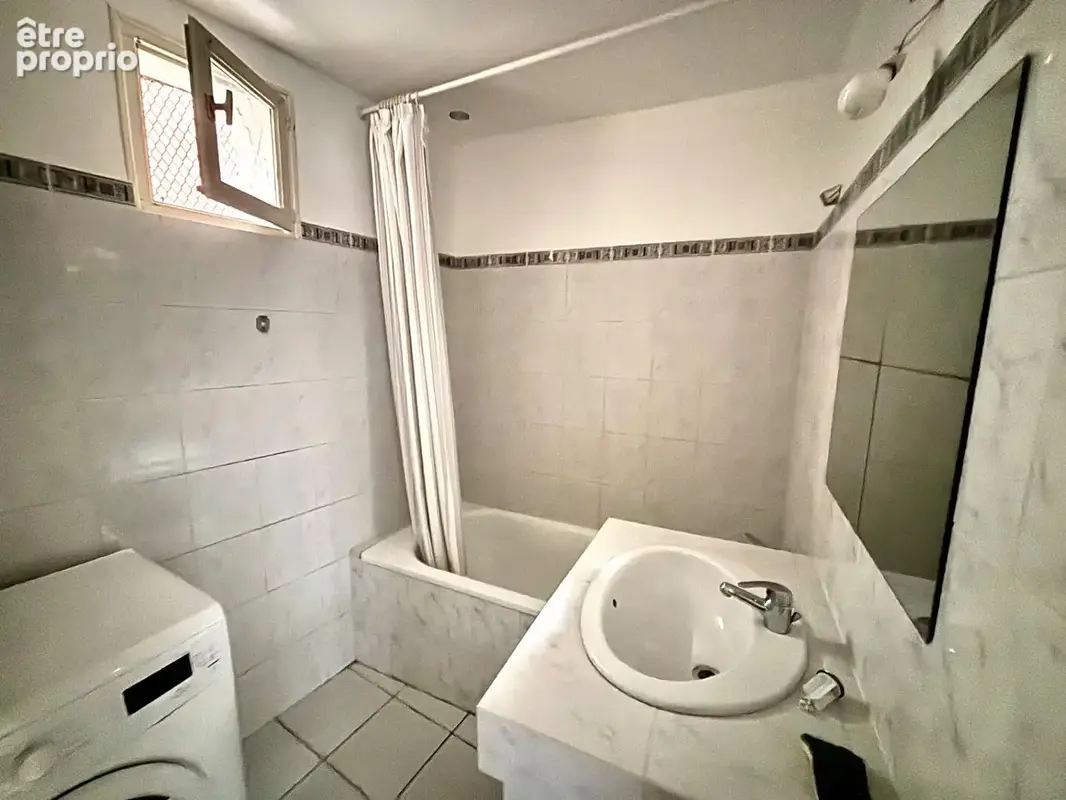 AIX EN PROVENCE - Appartement T2/3 Centre Ville avec Ascenseur - photo 3