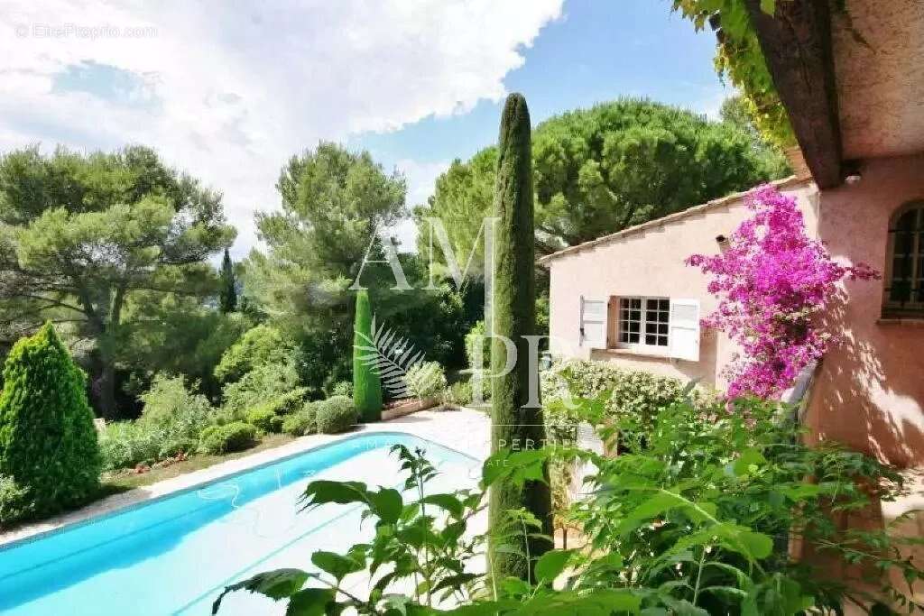 Maison à MOUGINS