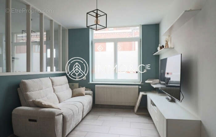 Maison à LA CHAPELLE-D'ARMENTIERES