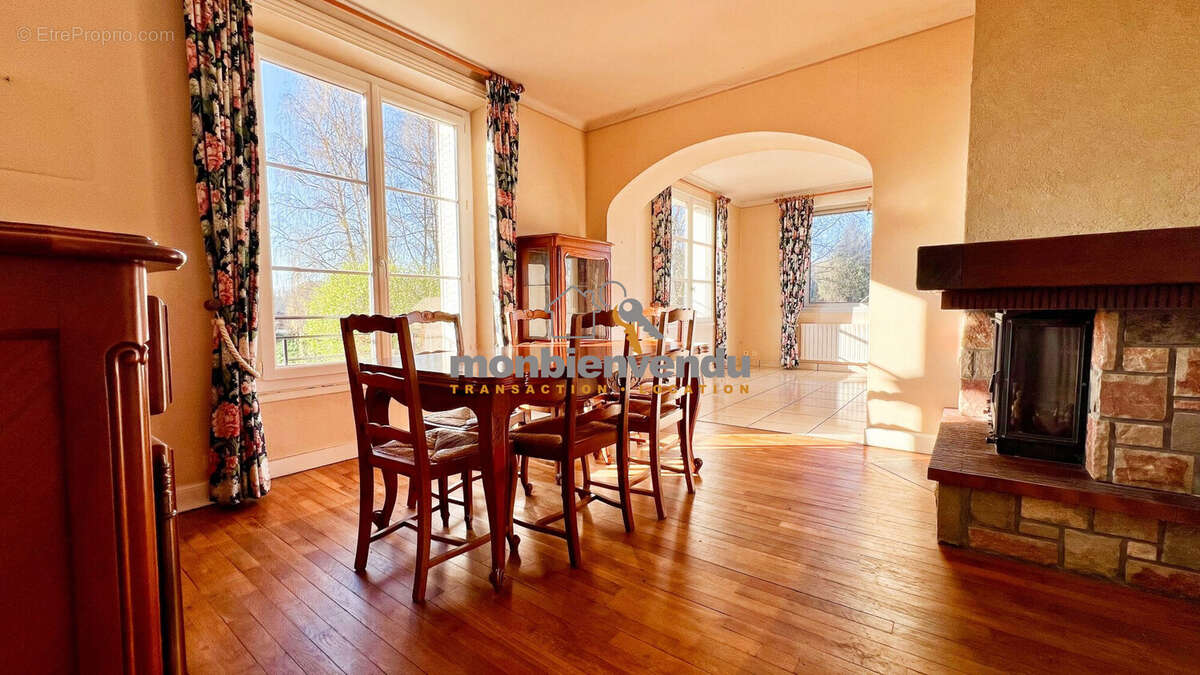 Maison à LAROQUEBROU