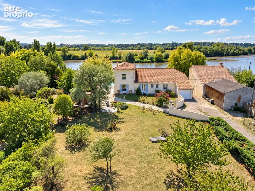 Maison à SAINT-EMILION